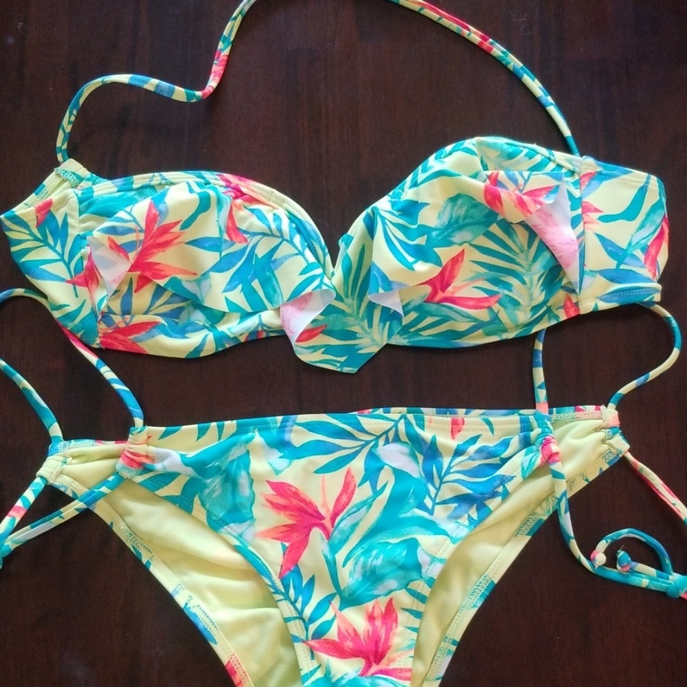 (WORN ONCE!) Yellow Floral Bikini